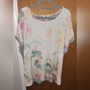 Floral Shortsleeve Top